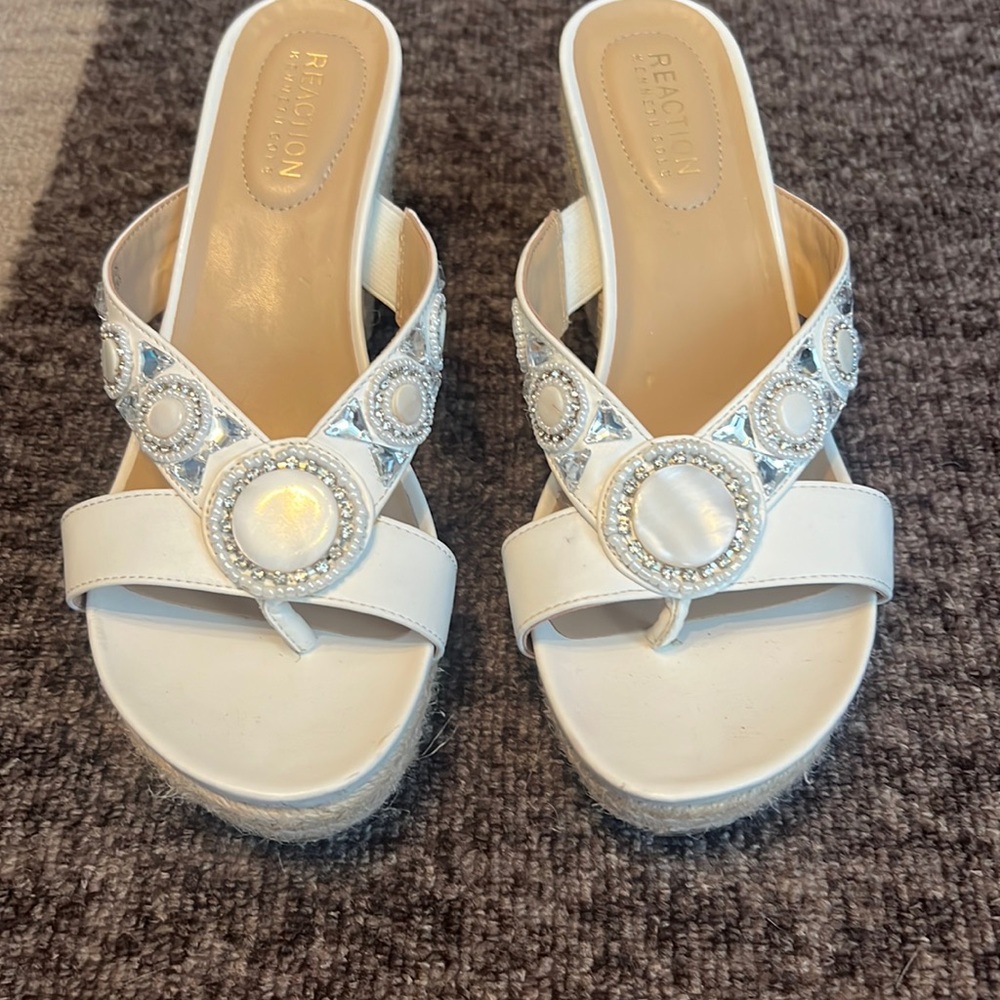 Kenneth Cole Reaction White Beaded Wedge Slide Sandals